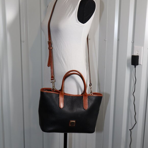 Dooney & Bourke Brielle Tote Bag Pebbled Leather Black Brown Trim Red Interior - Picture 11 of 11